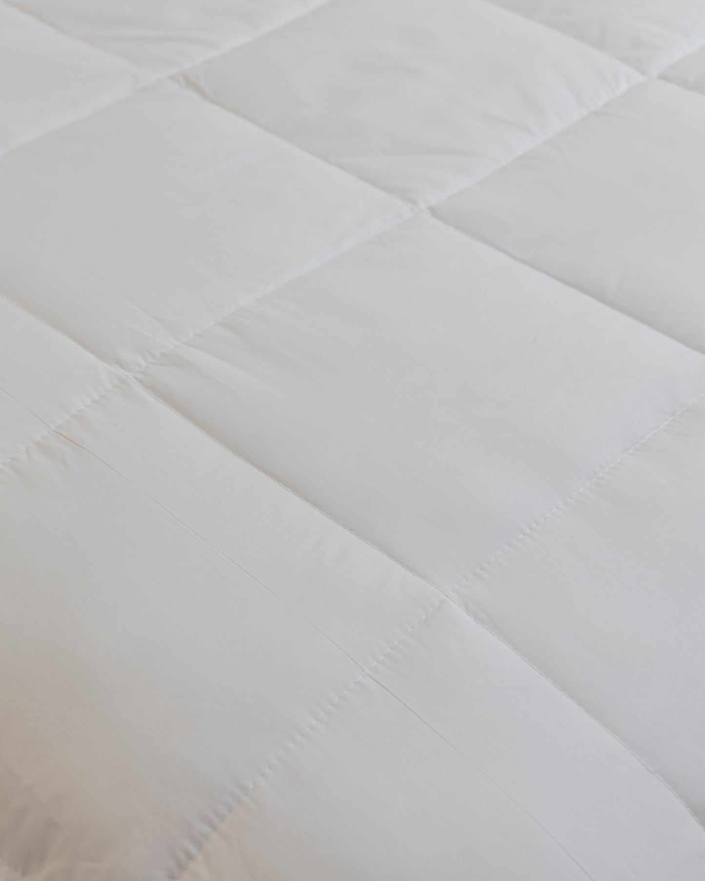 WHITE Feather Touch Ultra-warm Winter Duvet