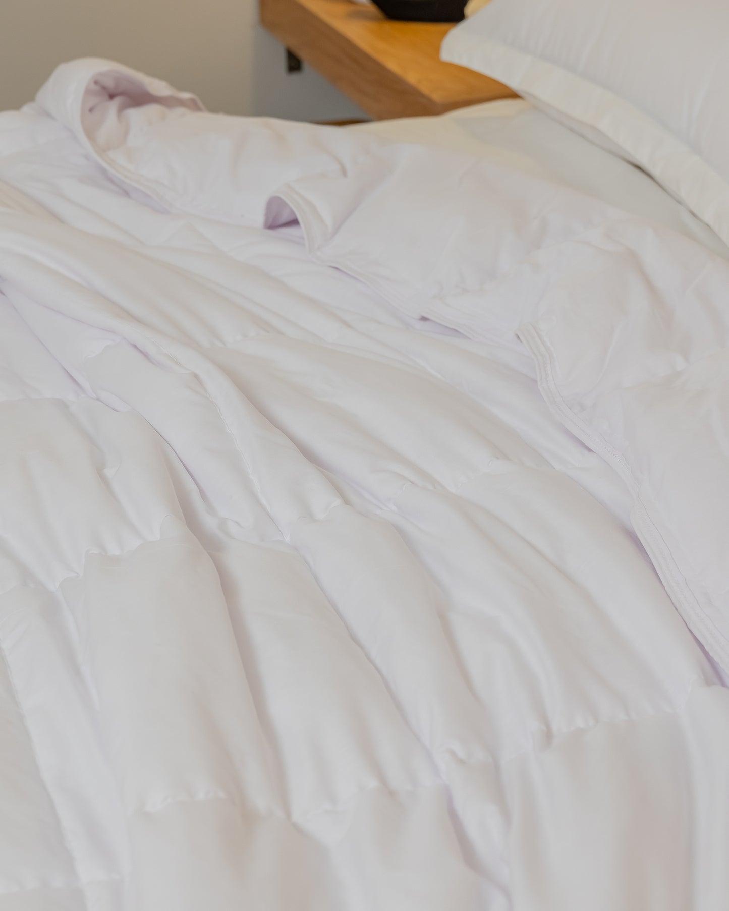 WHITE Feather Touch Lightweight Summer Duvet