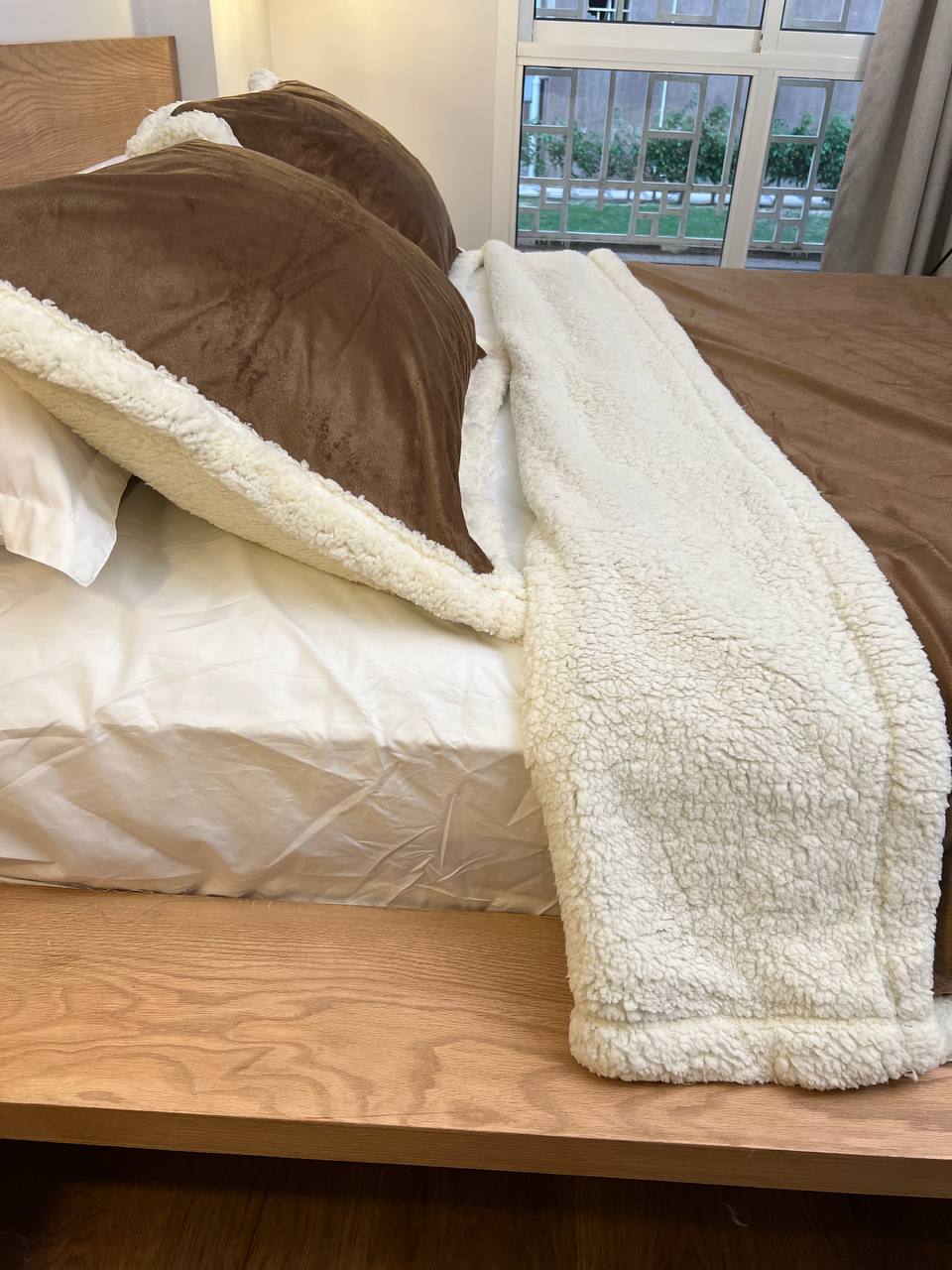 BISCUIT Velvet Lamb Wool Blanket