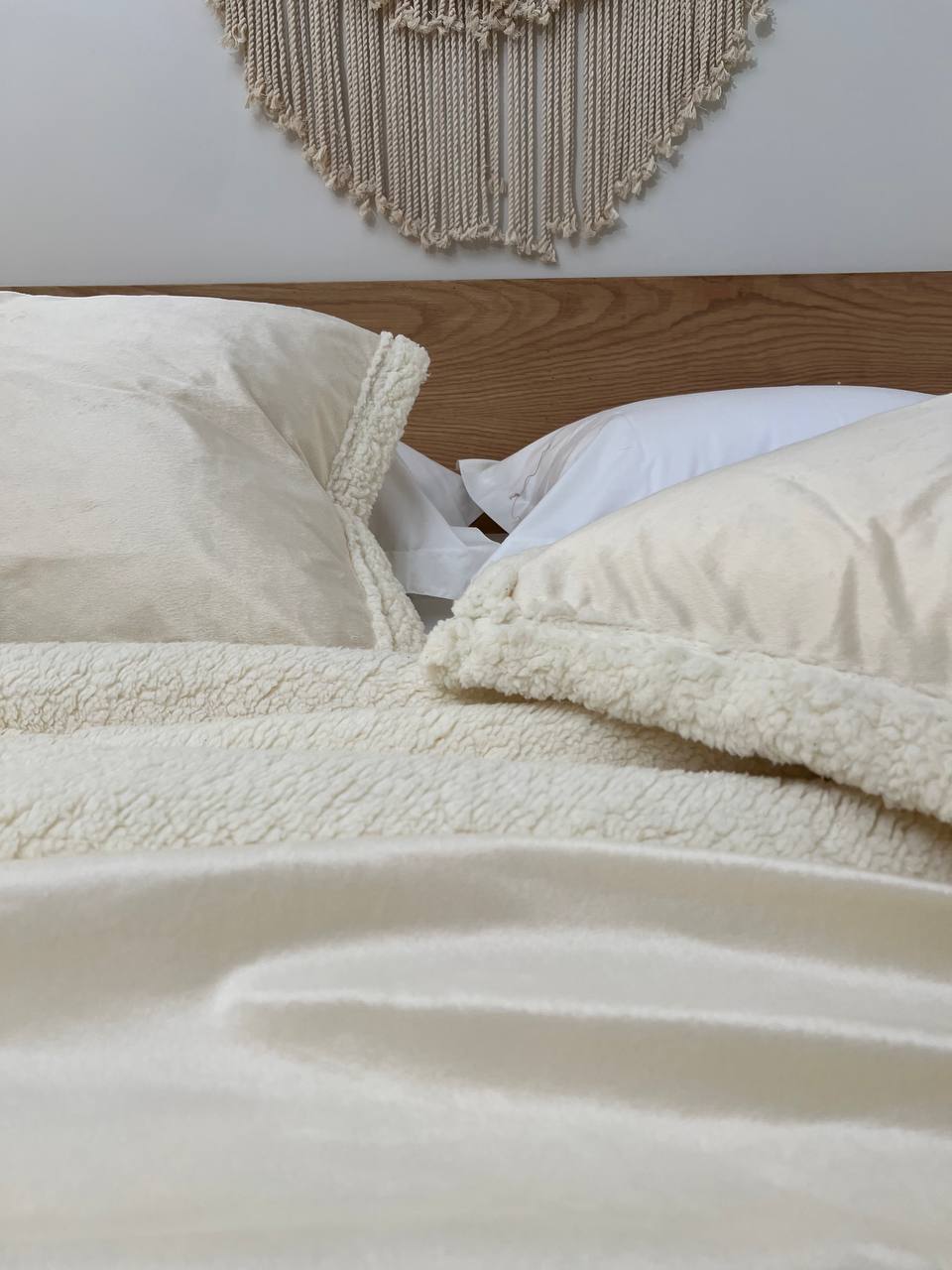 CREAM Velvet Lamb Wool Blanket