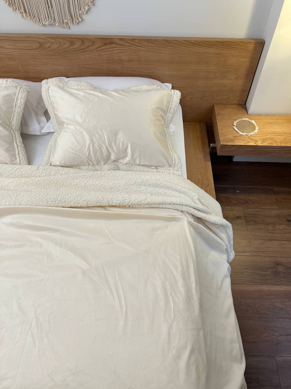 CREAM Velvet Lamb Wool Blanket