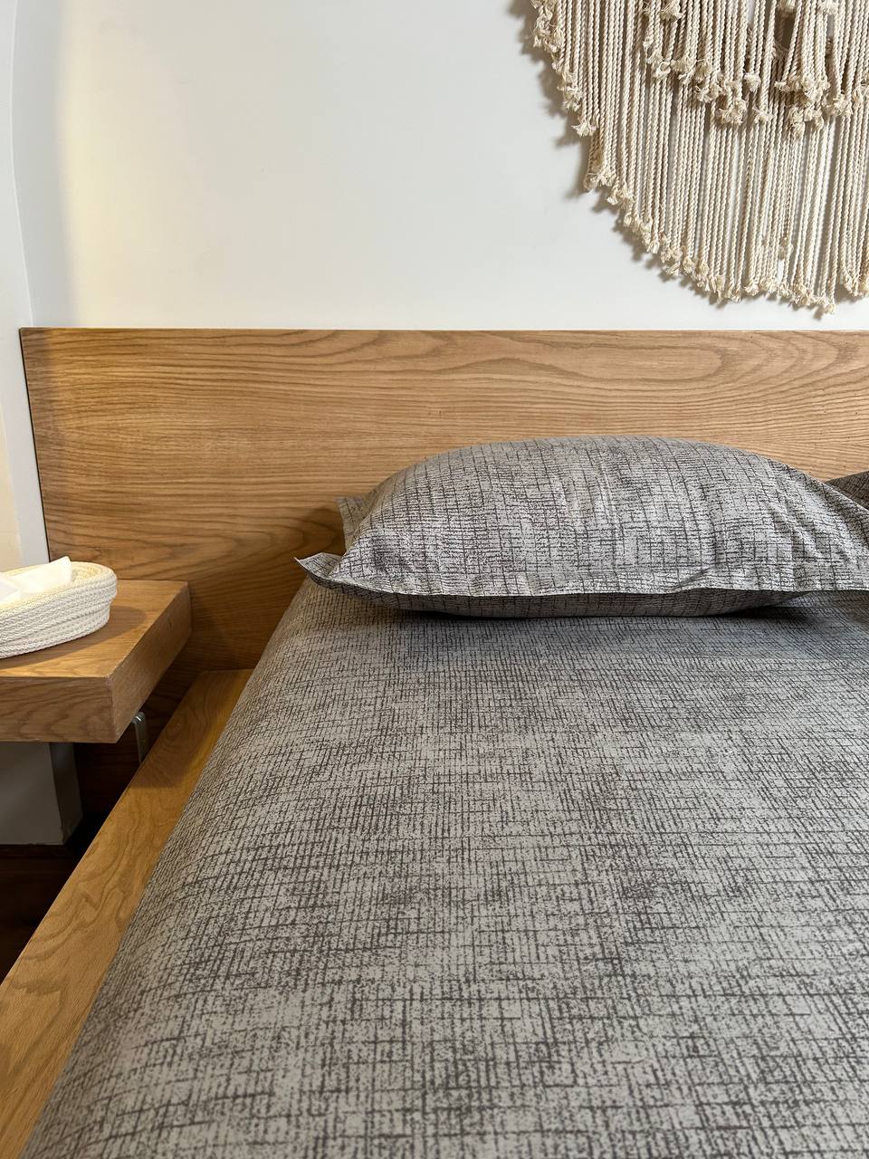 MINIMAL DARK GREY cotton bedsheet