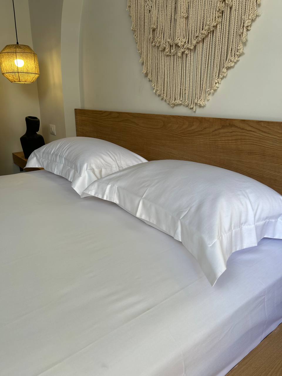WHITE oxford silky cotton bedsheet
