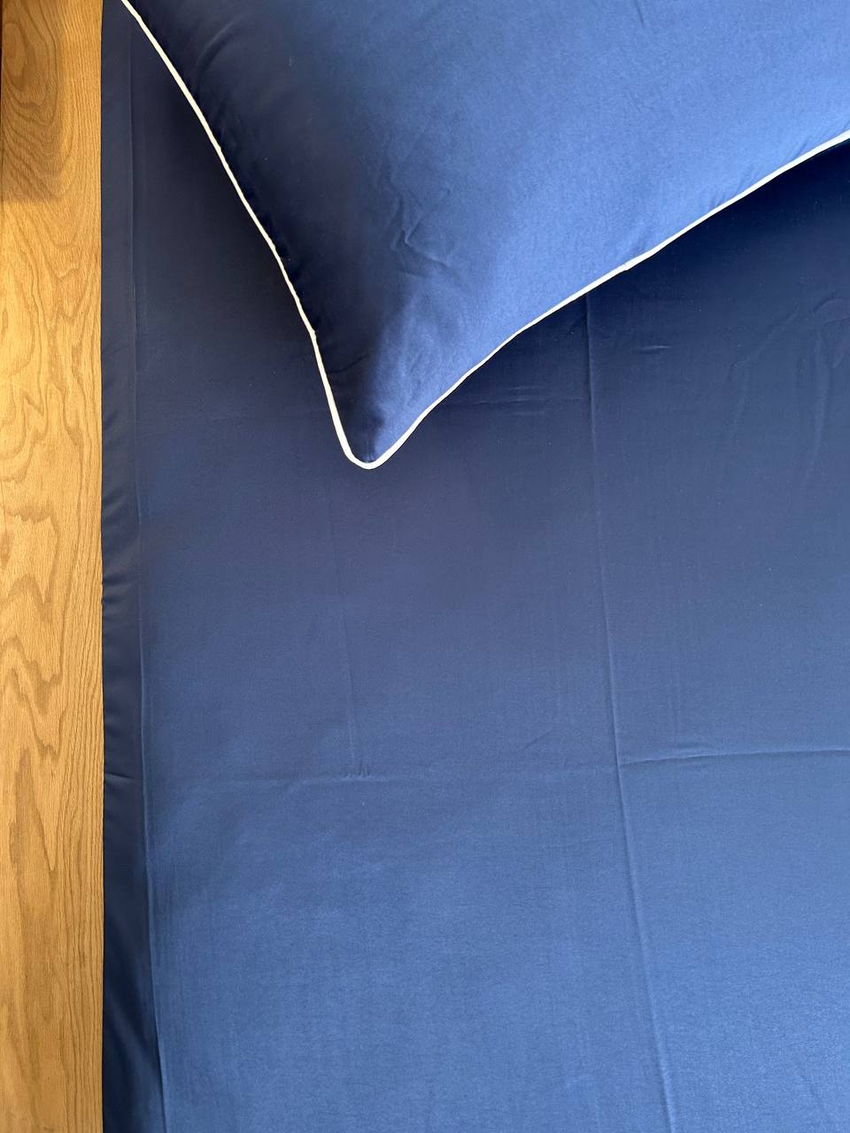 SWISS BLUE cordon silky cotton bedsheet