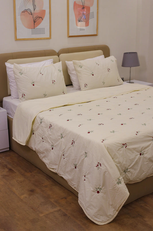 ROSELLE Embroidered Summer Duvet