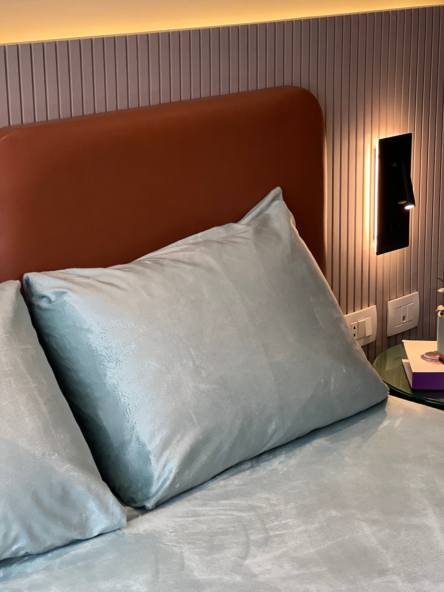 PISTACHIO velvet bedsheet