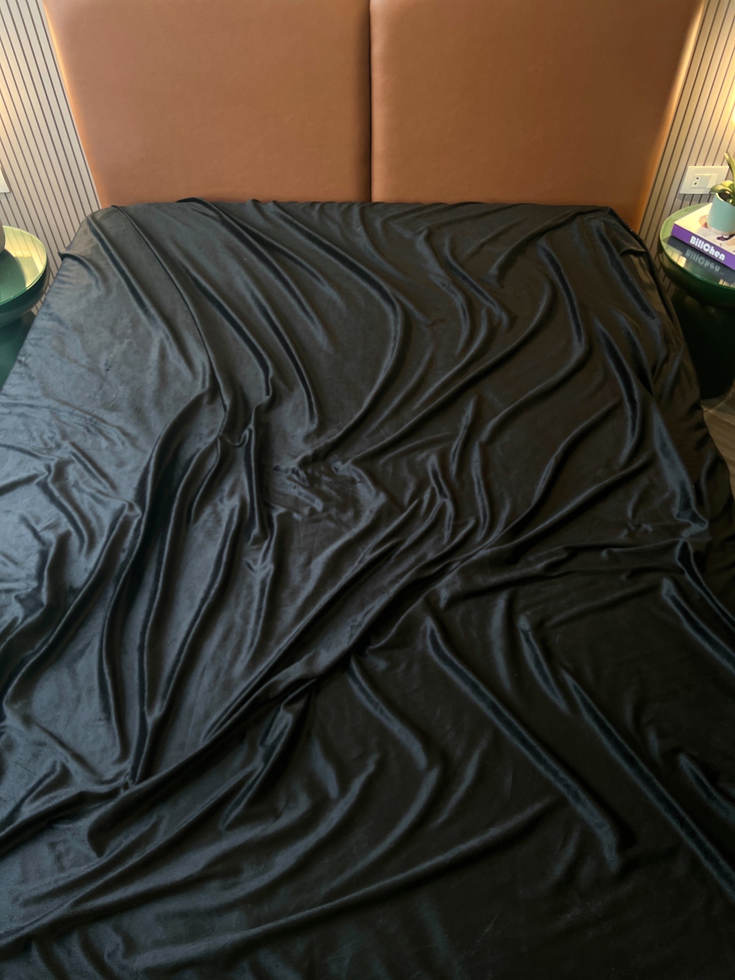 BLACK velvet bedsheet