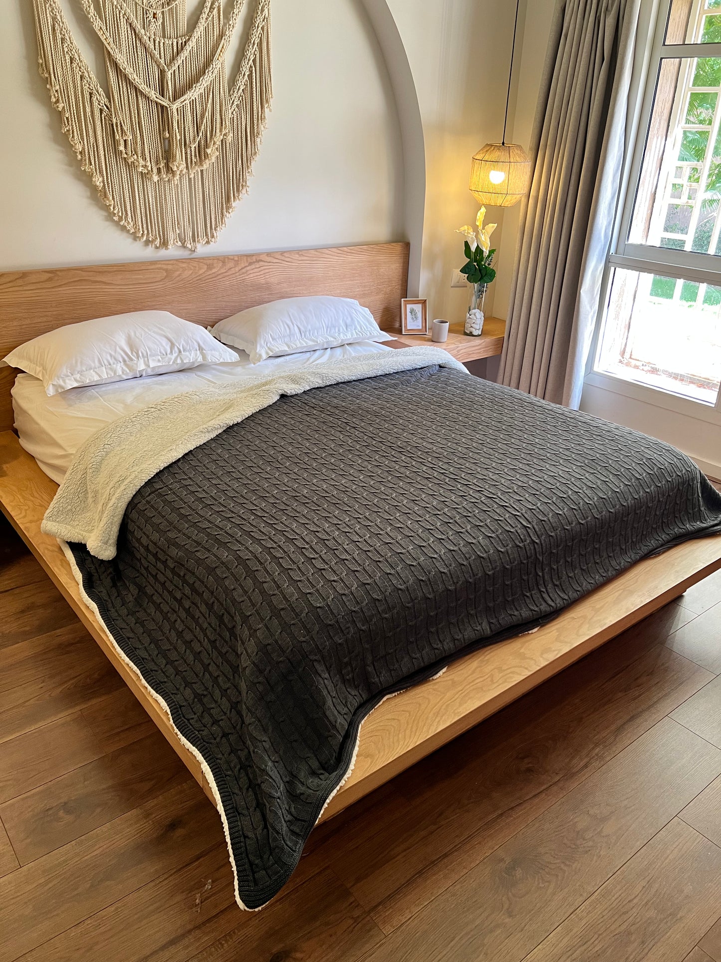 SMOKEY WOOL Knitted Cotton Throw Blanket