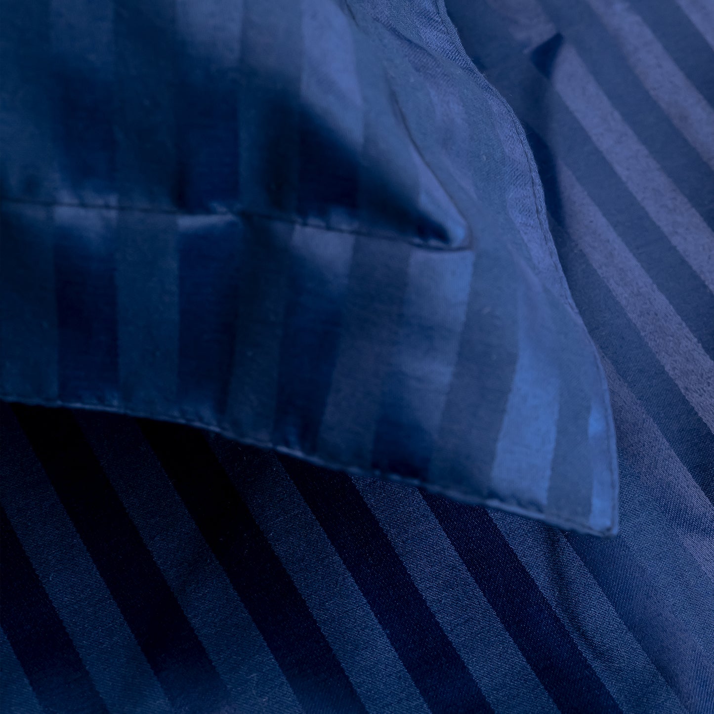 MIDNIGHT BLUE stripe bedsheet