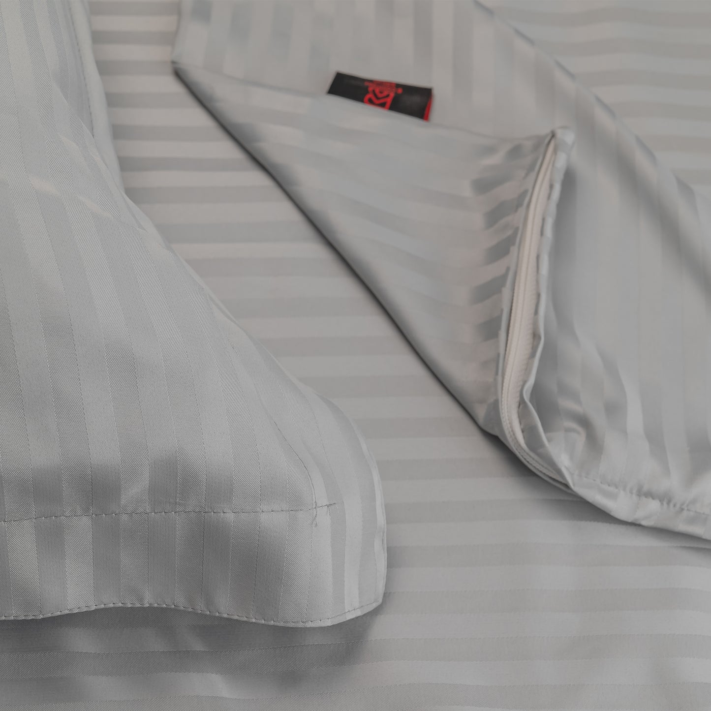 SILVER stripe bedsheet