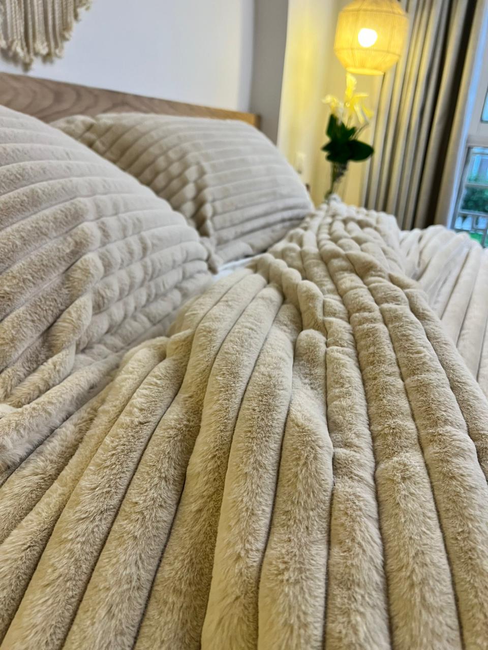 MILK TEA Flow Fur Duvet