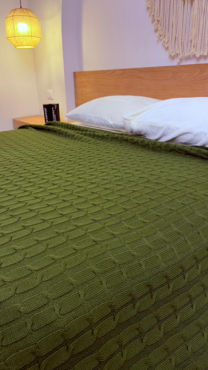OLIVE Knitted Cotton Throw Blanket