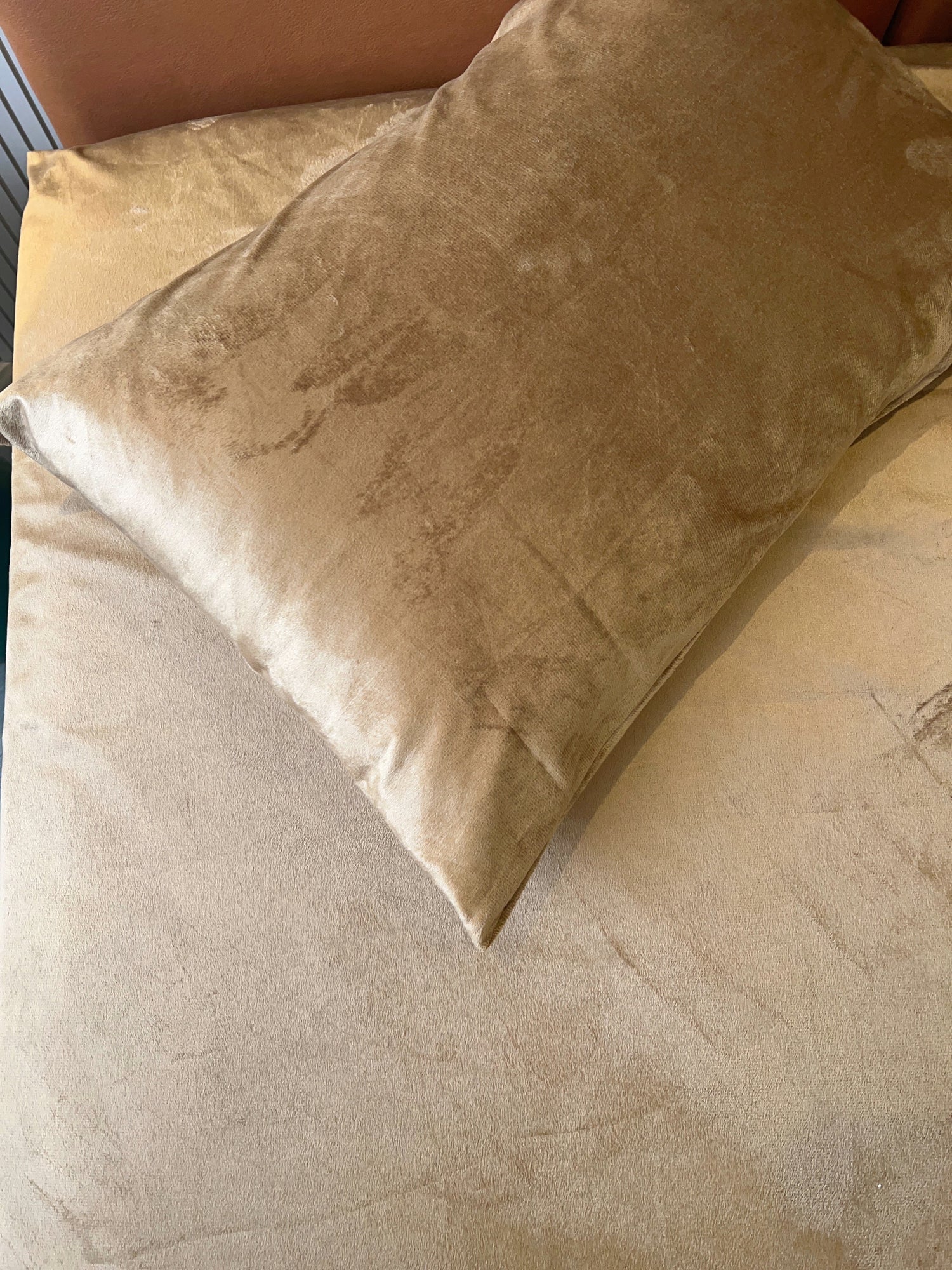 Velvet Bedsheets