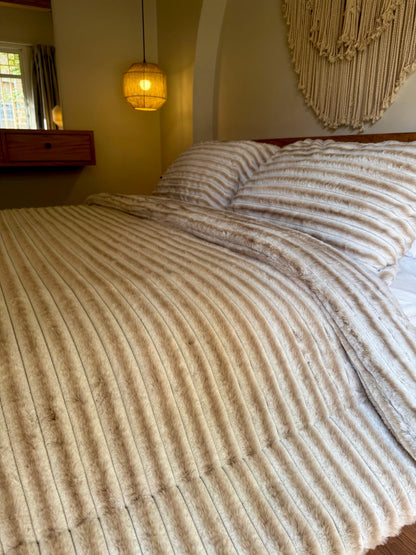 HONEYCOMB Flow Fur Duvet