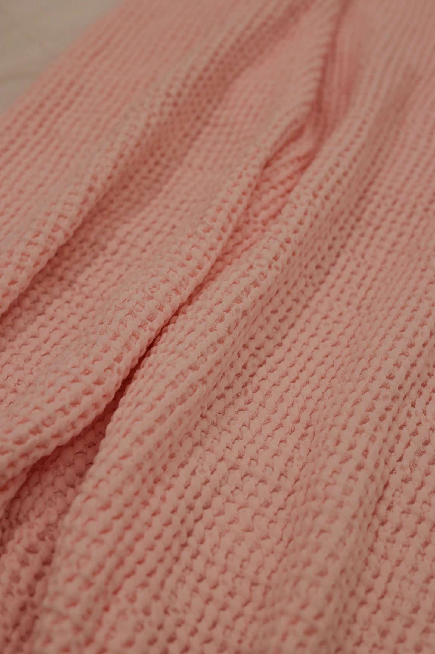 ROSY KNOTS Cotton Throw Blanket