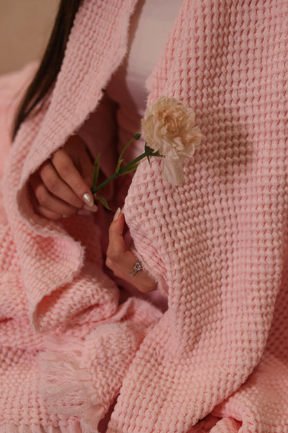 ROSY KNOTS Cotton Throw Blanket