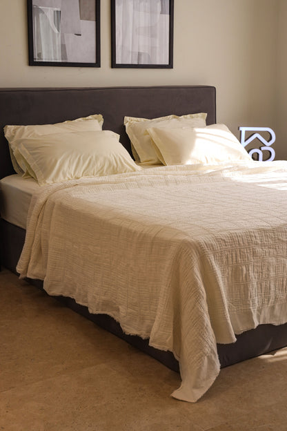 VANILLA SQUARES Cotton Throw Blanket