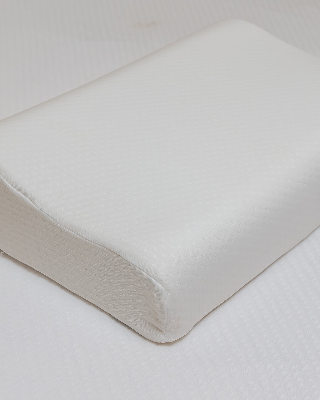 Wavy Pillow