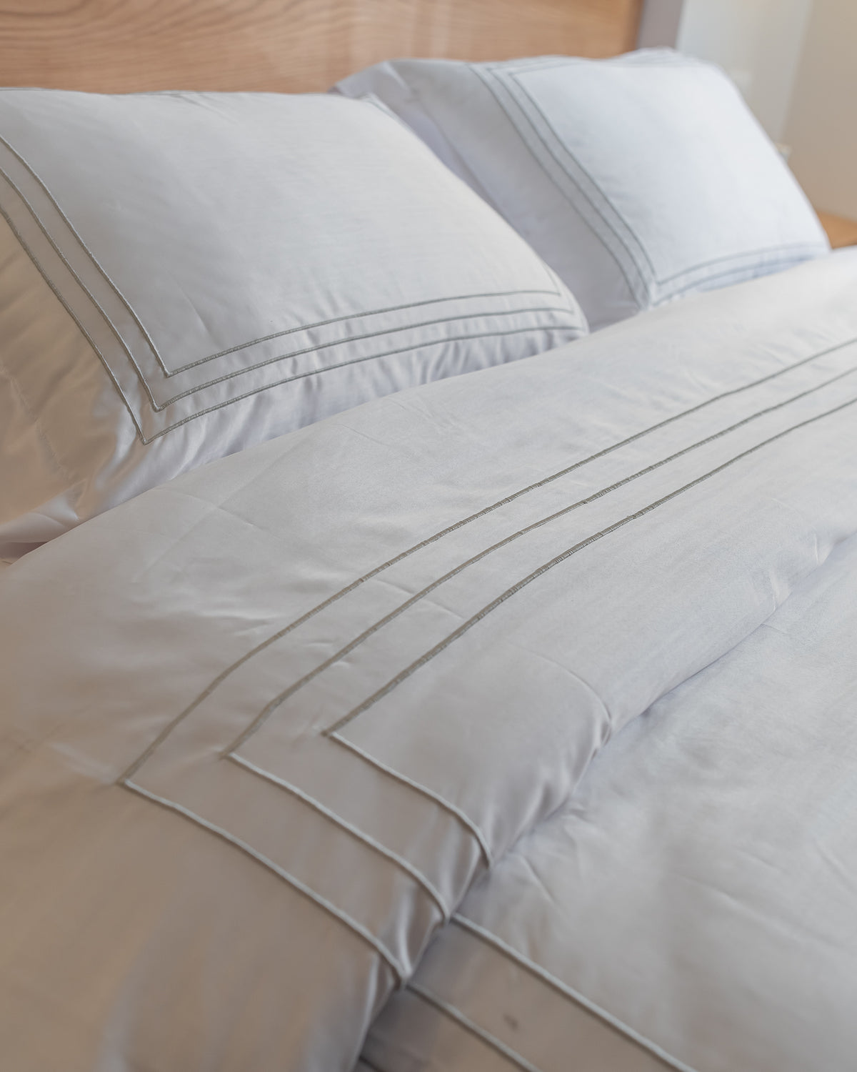 CLASSIC TOUCH silky cotton duvet cover