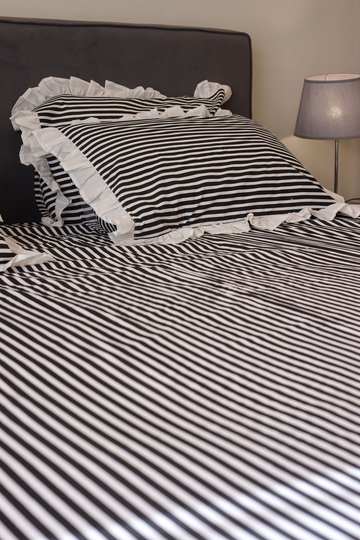 CLASSIC RUFFLES cotton bedsheet
