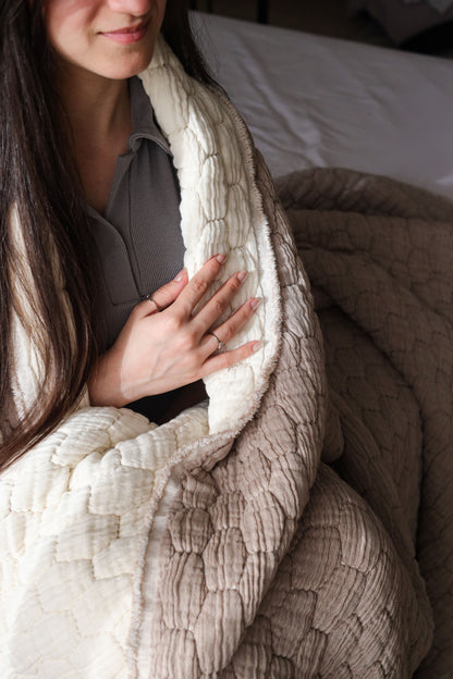 SAND PUFFY Muslin Cotton Throw Blanket