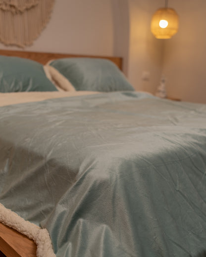 Mint Velvet Lamb Wool Blanket