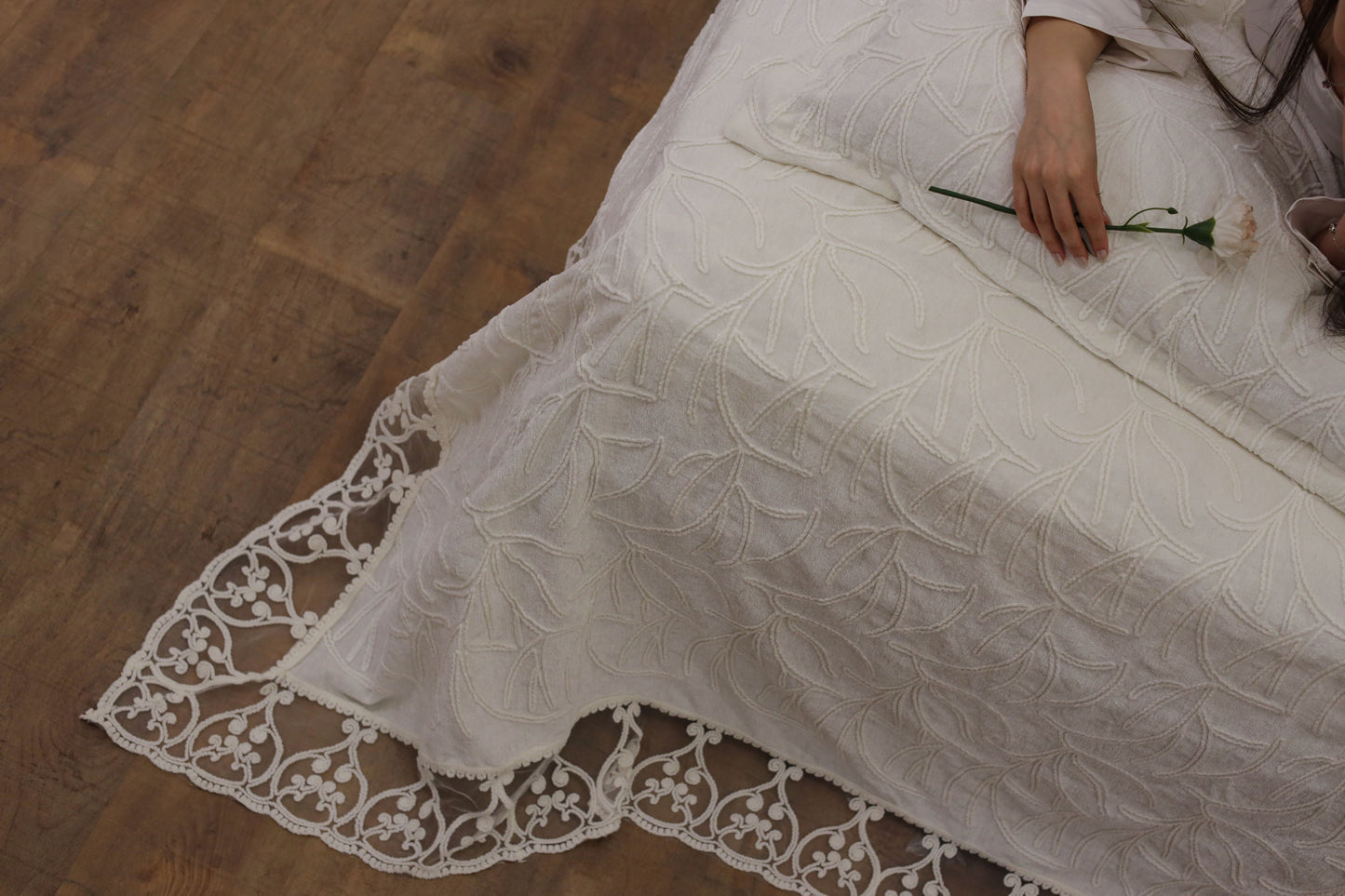 SIDRA chenille bridal set