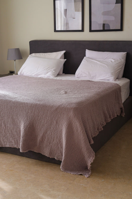 CLOUDY KNOTS Cotton Throw Blanket