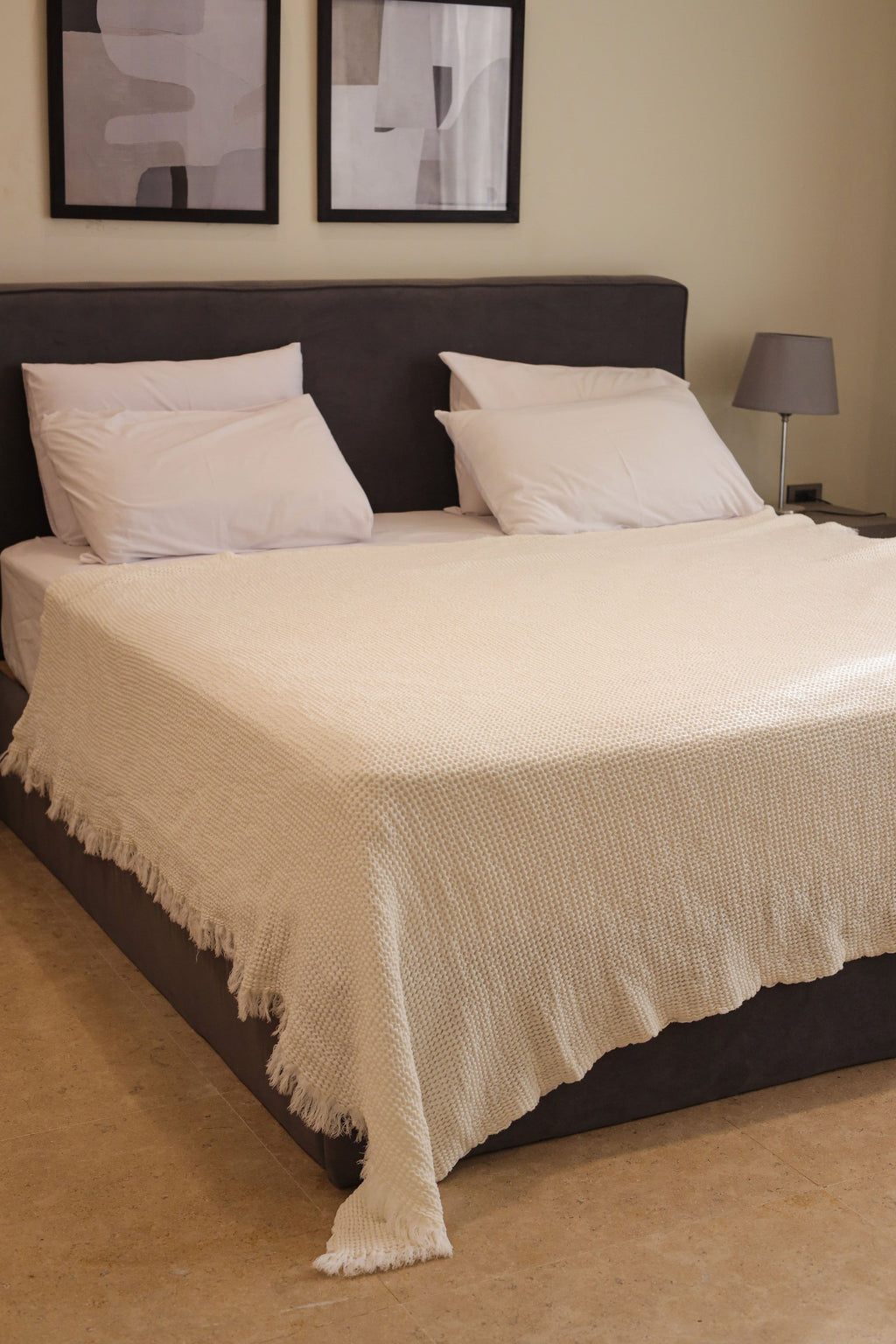 CREAMY KNOTS Cotton Throw Blanket