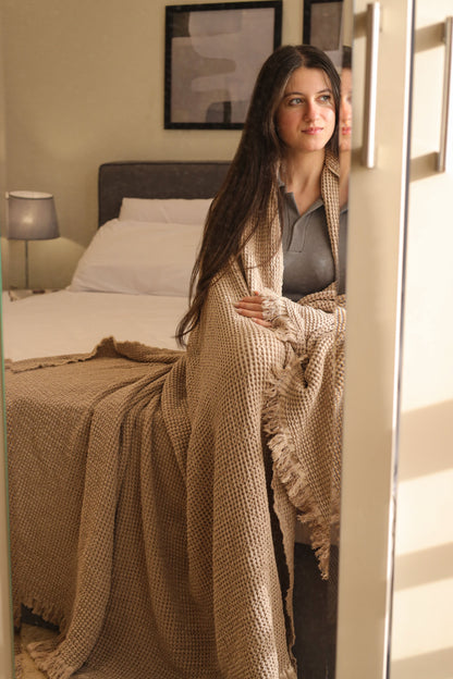 SANDY KNOTS Cotton Throw Blanket