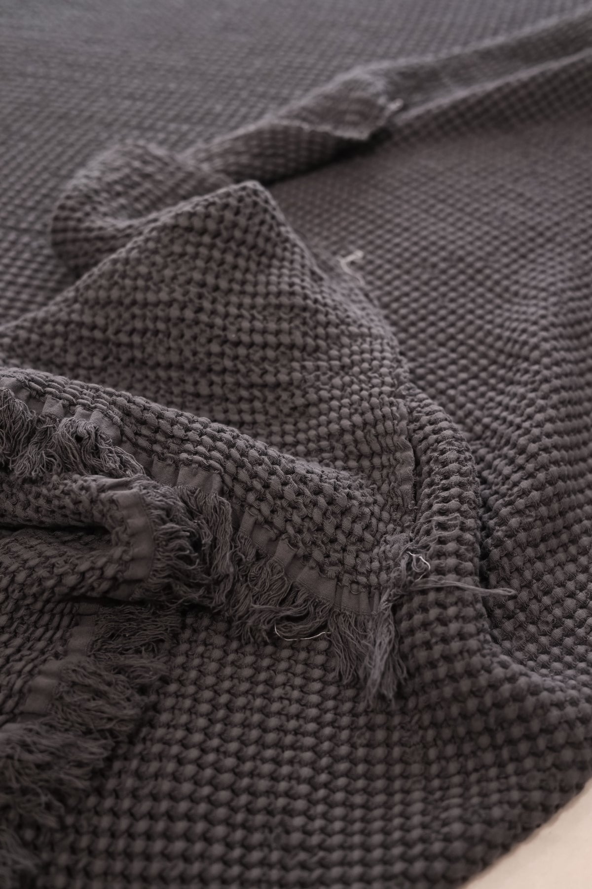 SMOKEY KNOTS Cotton Throw Blanket