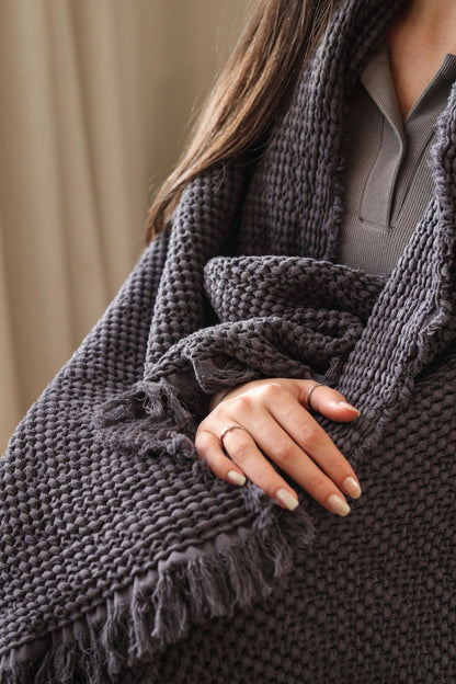 SMOKEY KNOTS Cotton Throw Blanket