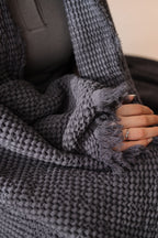 SMOKEY KNOTS Cotton Throw Blanket