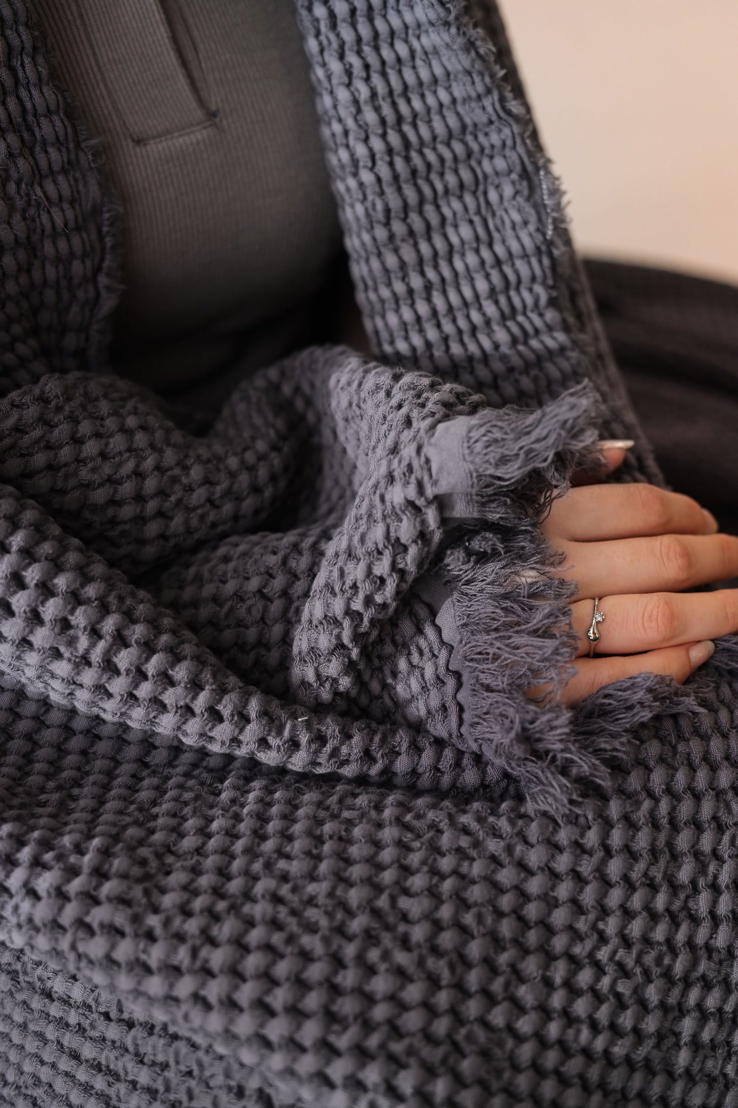 SMOKEY KNOTS Cotton Throw Blanket