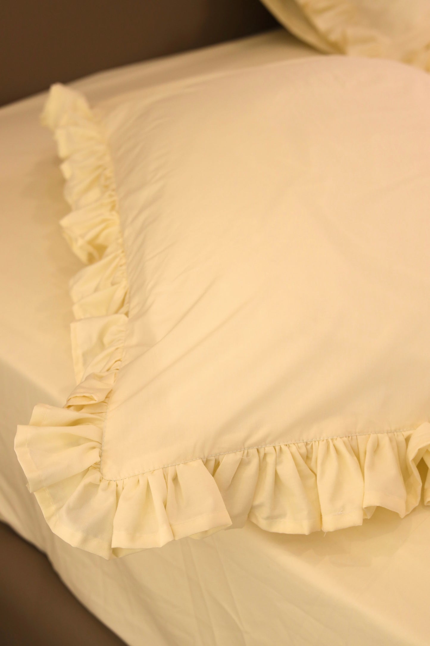 ALMOND RUFFLES Percale Cotton Bedsheet