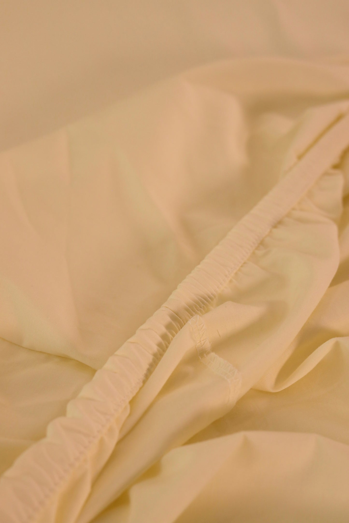 ALMOND RUFFLES Percale Cotton Bedsheet