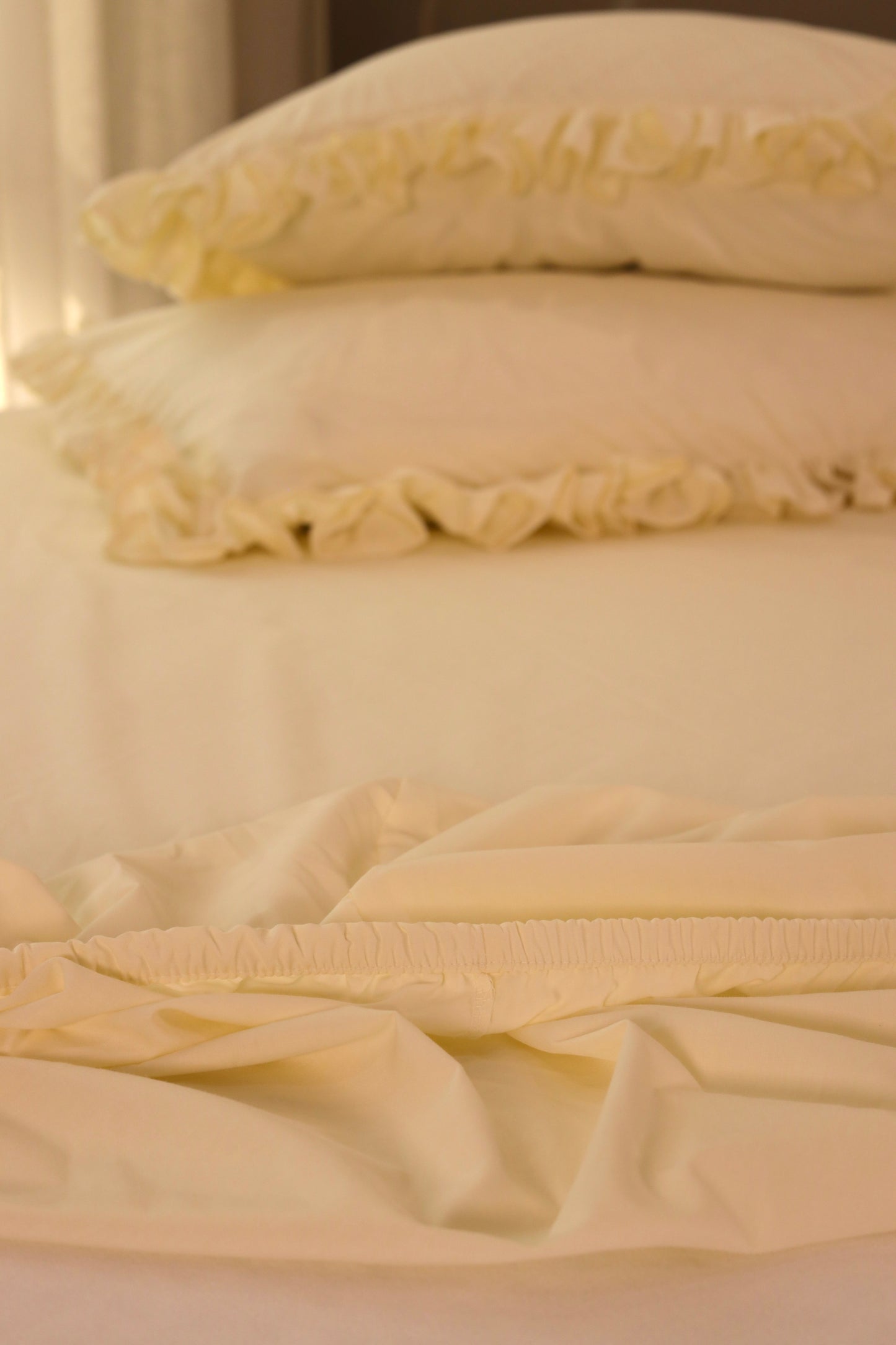 ALMOND RUFFLES Percale Cotton Bedsheet