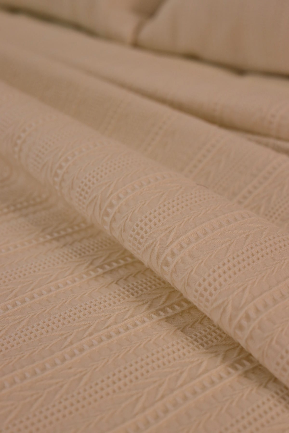 CREAM SAFA Jacquard Throw Blanket Set