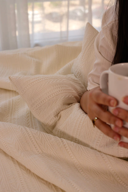 CREAM SAFA Jacquard Throw Blanket Set