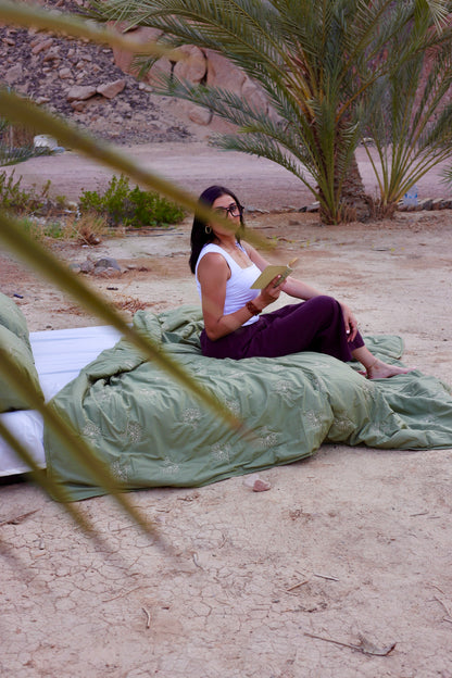 ACACIA Embroidered Summer Duvet