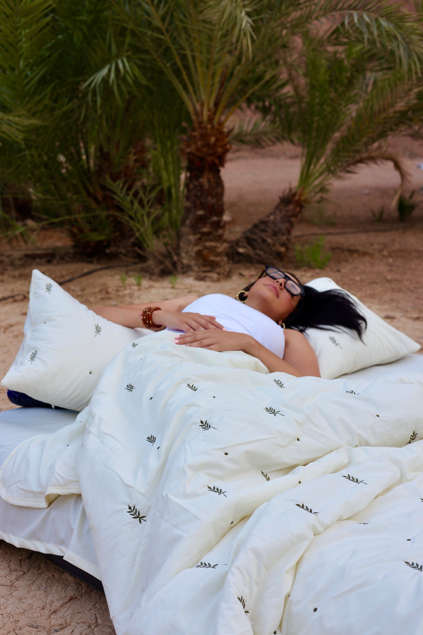 TALIA Embroidered Summer Duvet