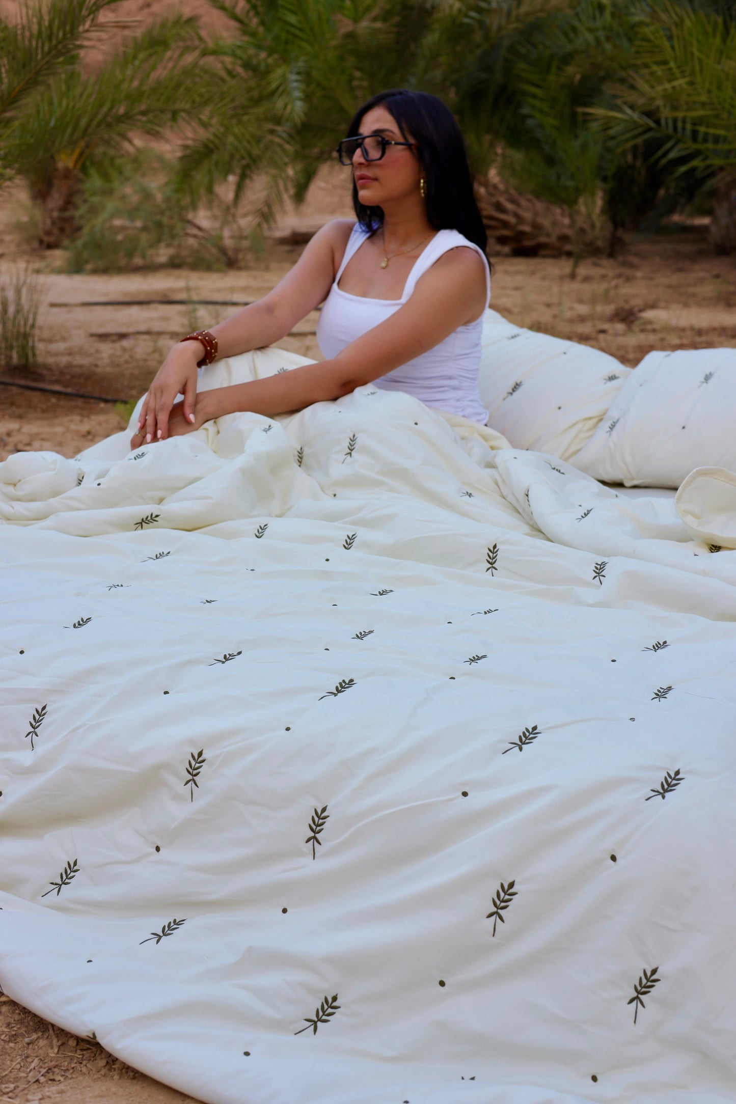 TALIA Embroidered Summer Duvet