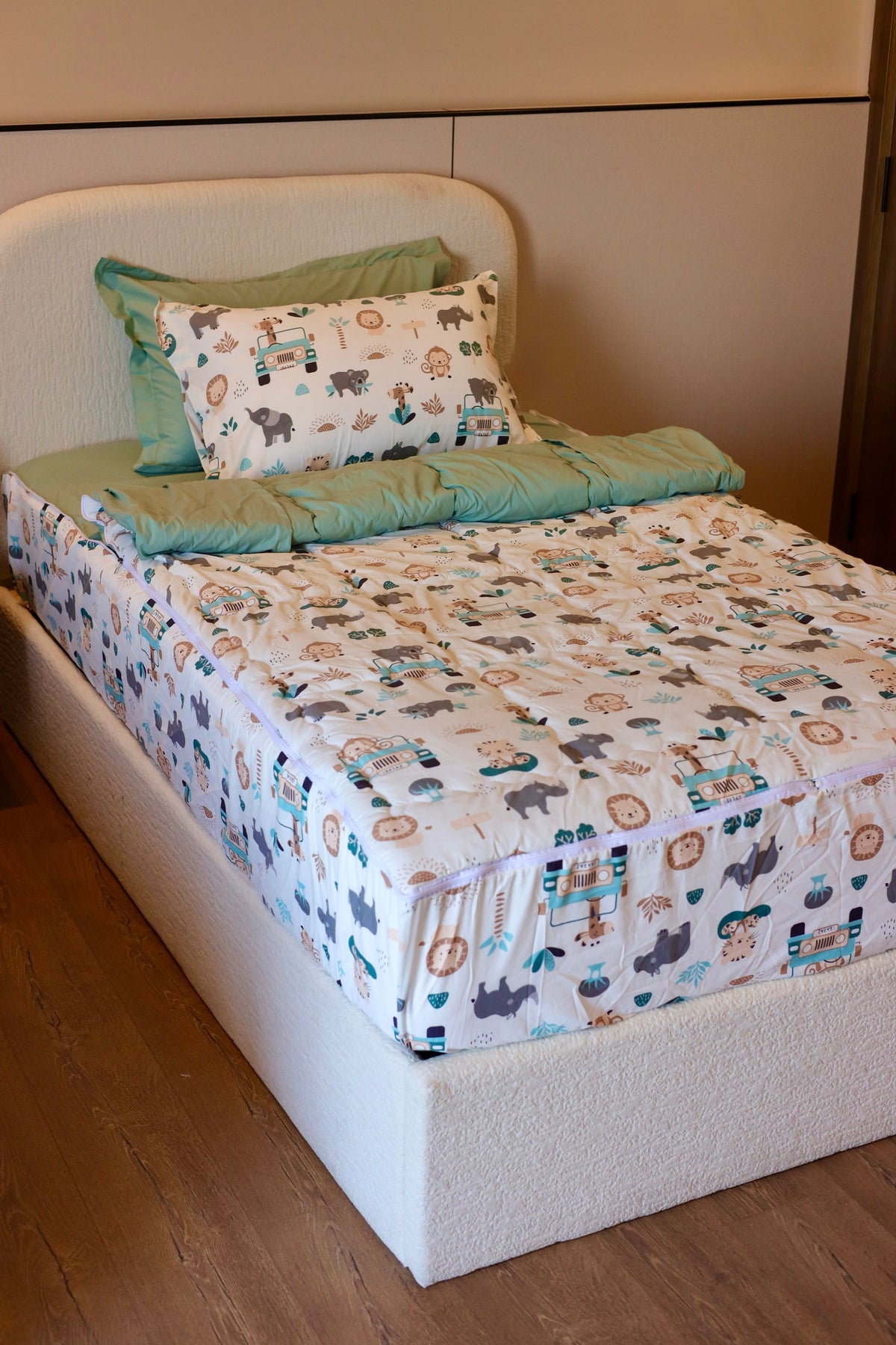 SAFARI ZIPPER Bedding