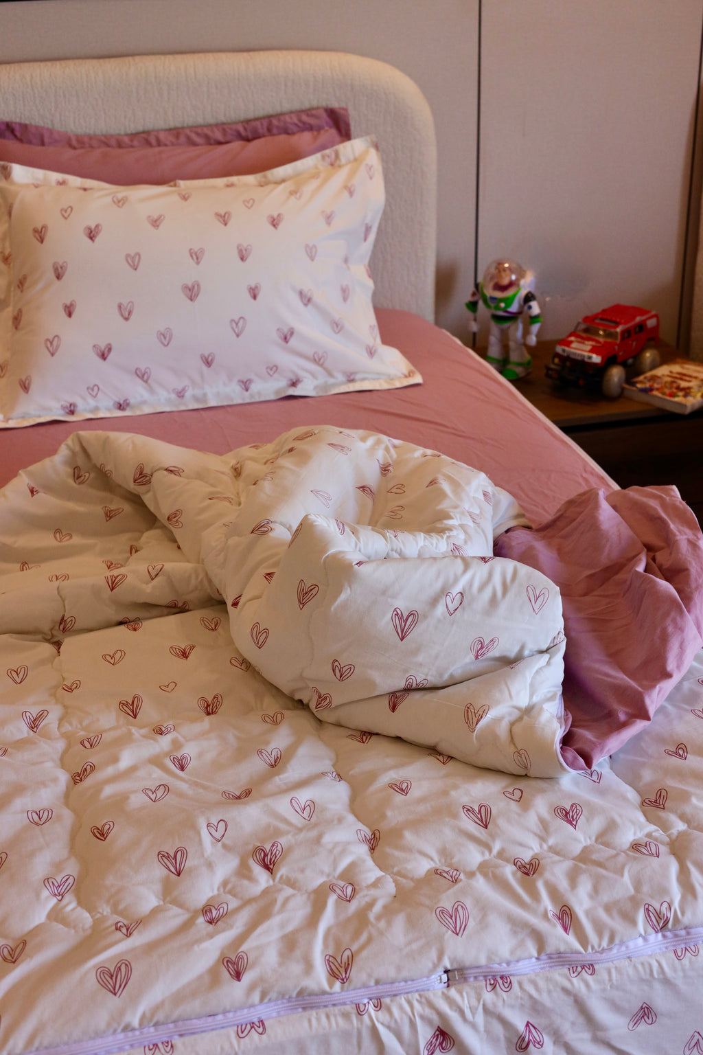 PINK LOVIA ZIPPER Bedding
