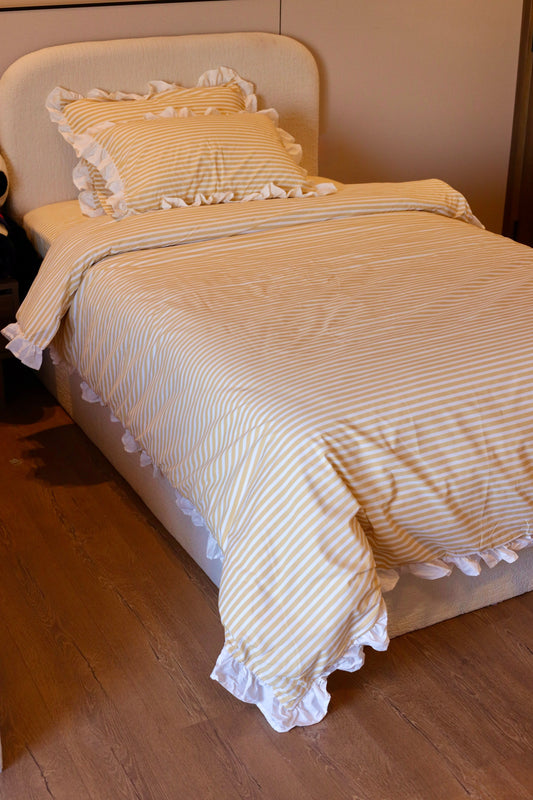 BANANA RUFFLES KIDS Winter Duvet
