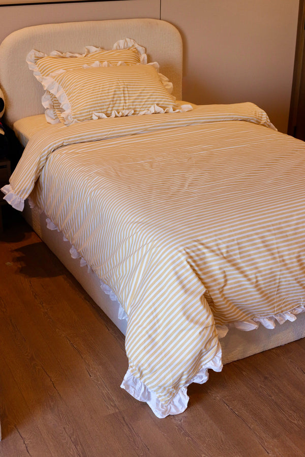 BANANA RUFFLES KIDS Winter Duvet