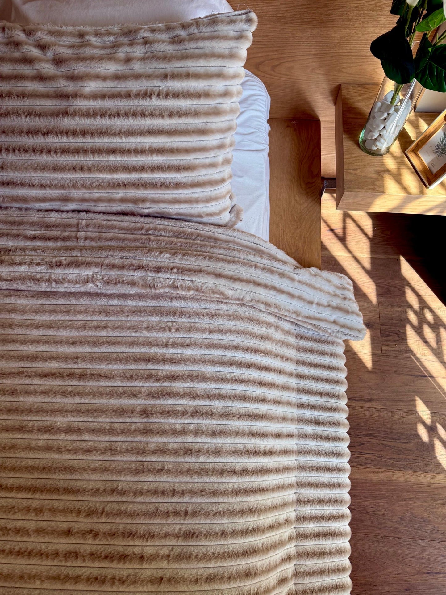 HONEYCOMB Flow Fur Duvet