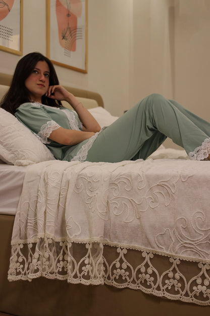 AMARA chenille bridal set