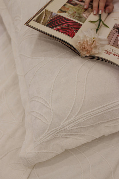 BELLA chenille bridal set