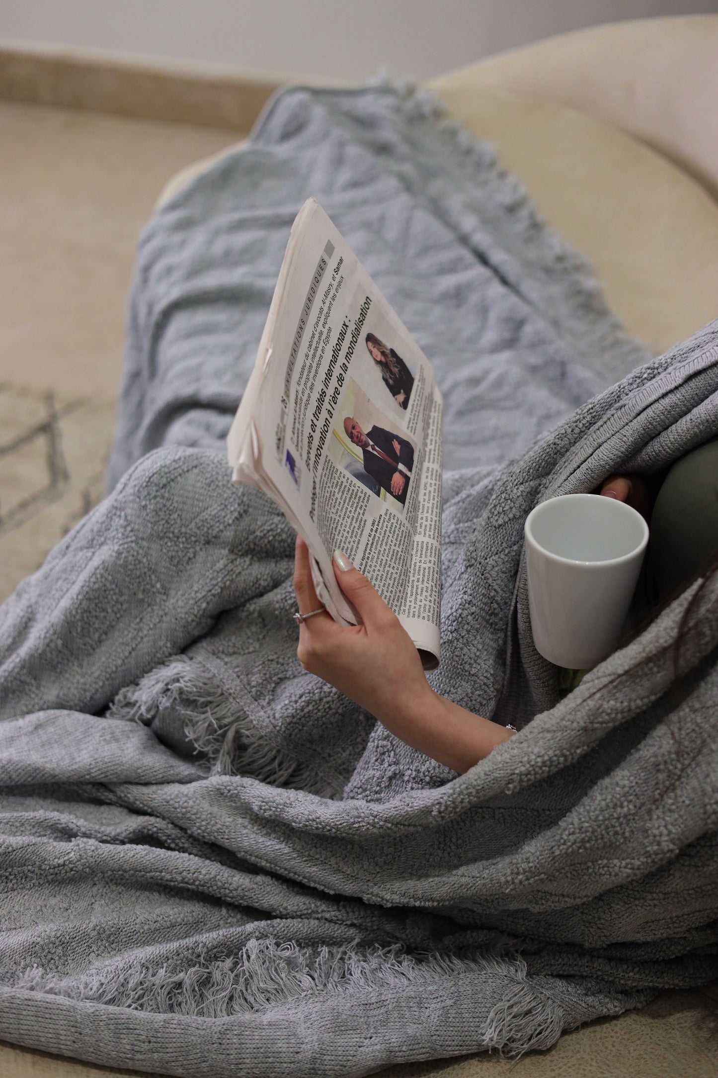 SILVER DIAMOND Jacquard Throw Blanket